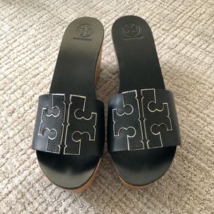 Tory Burch Ines Wedge Slide (Black) Size 8.5